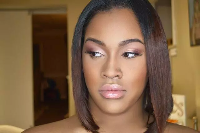 Accessmatized Make-Up Artistry
