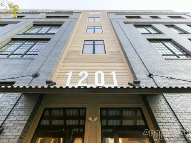 1201 S Charles Street Apartments