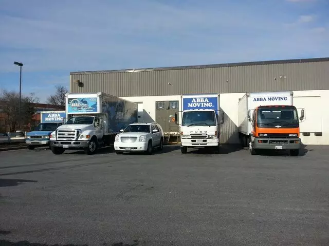 Abba Moving