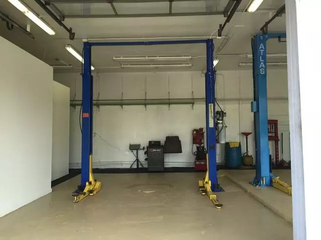 Automobiles Shop