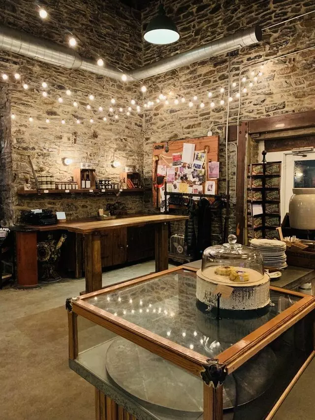 Artifact Coffee