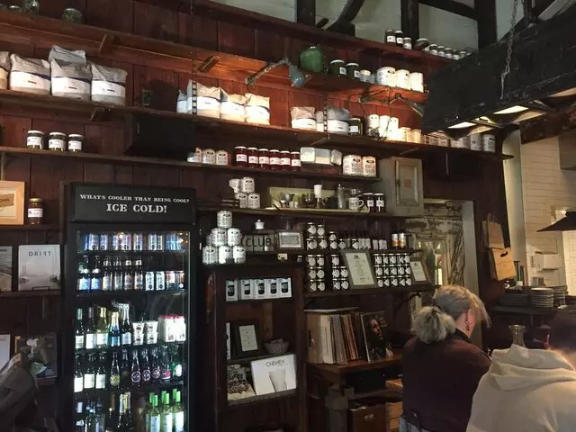 Artifact Coffee