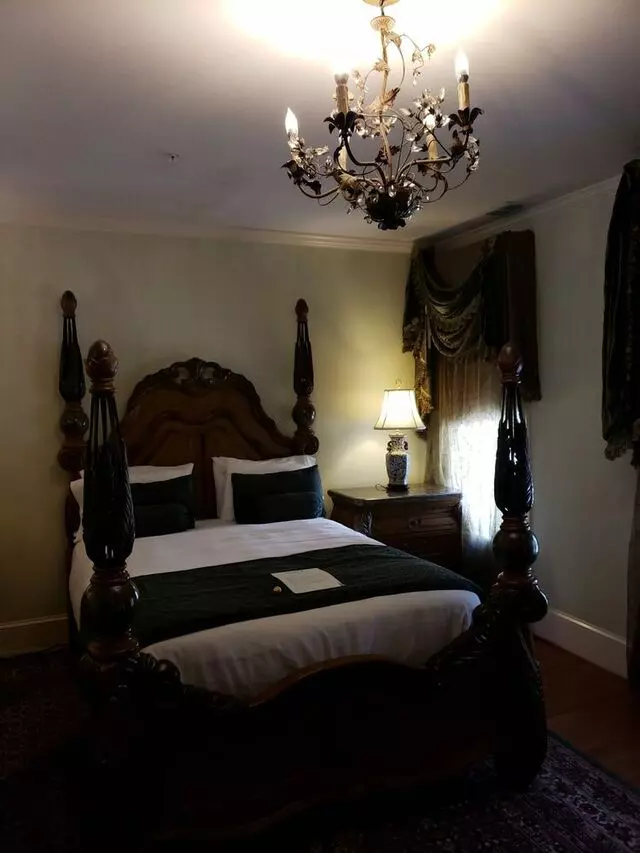 1840s Carrollton Inn