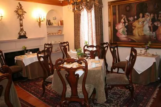 1840s Carrollton Inn