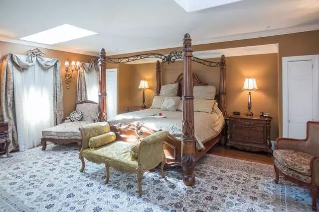 1840s Carrollton Inn