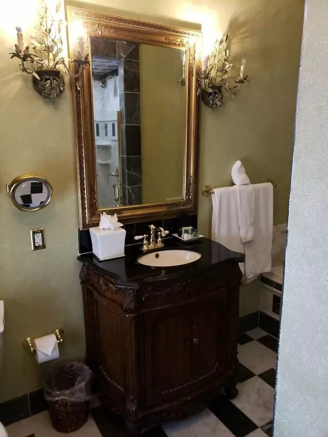 1840s Carrollton Inn
