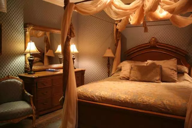 1840s Carrollton Inn