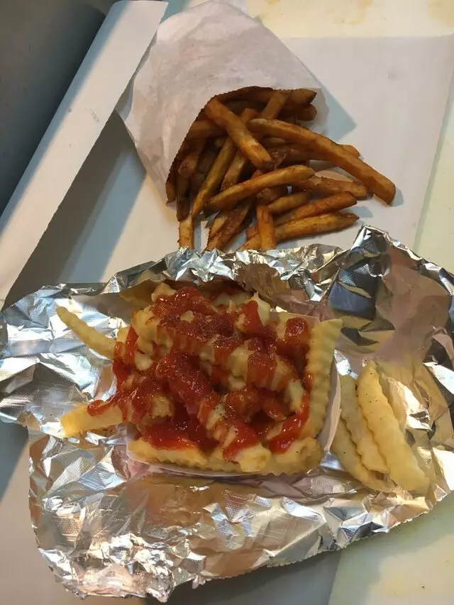 895 Grill/Pitstop