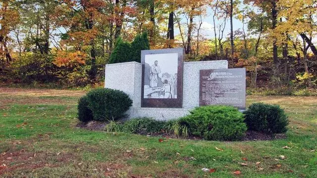 Arbutus Memorial Park
