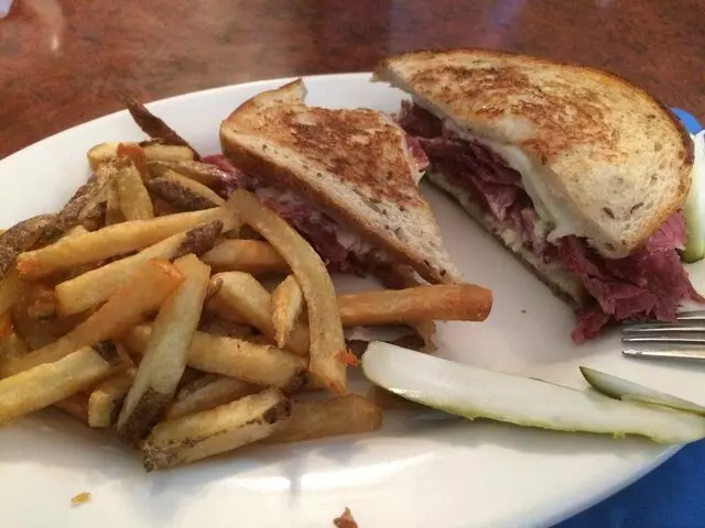 Penn And Pratt Restaurant