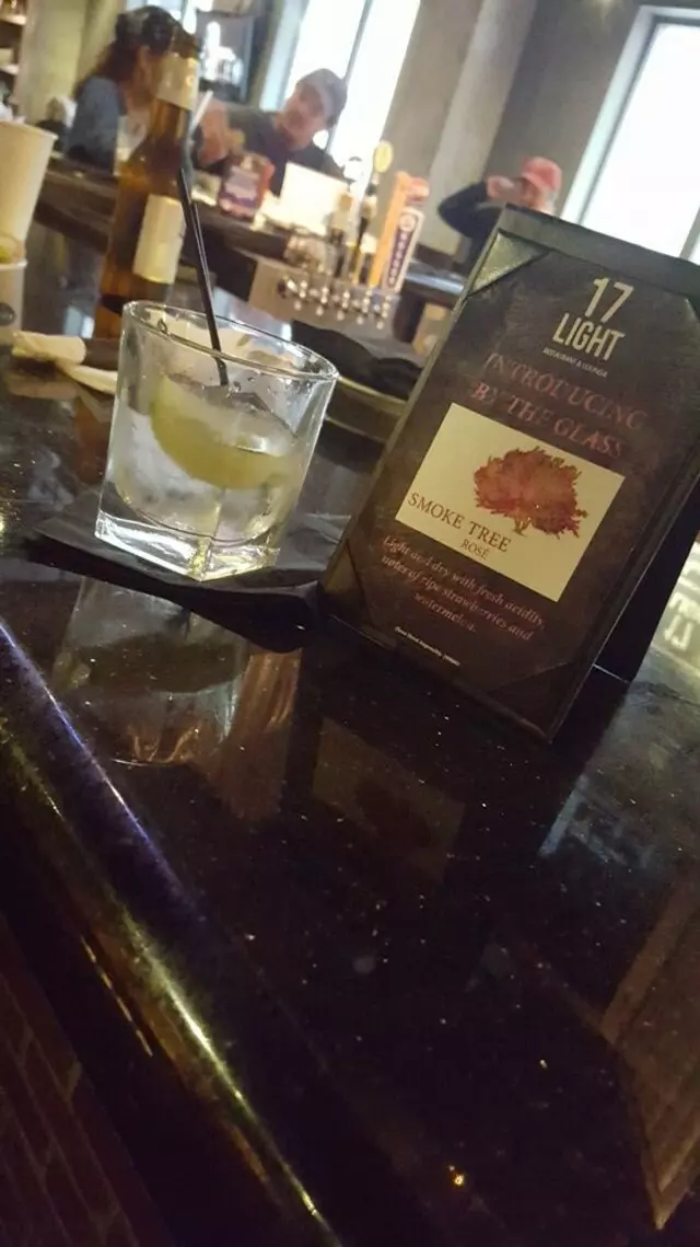 17 Light Restaurant
