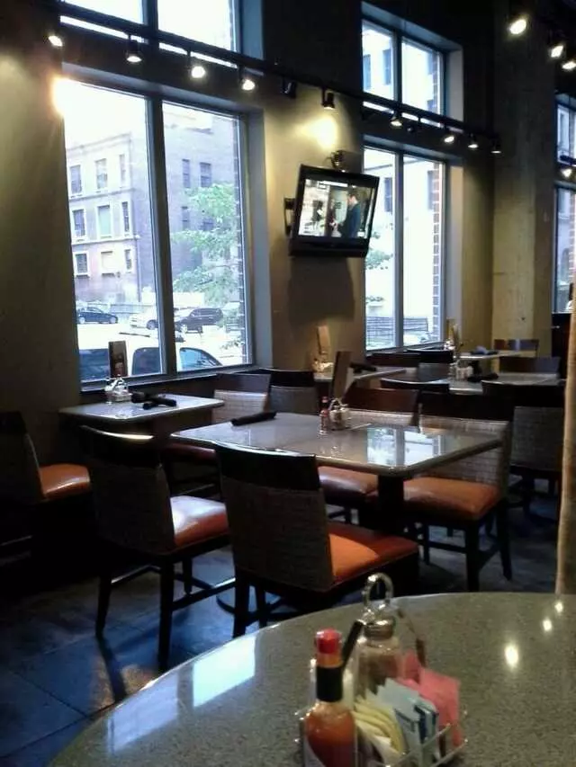 17 Light Restaurant