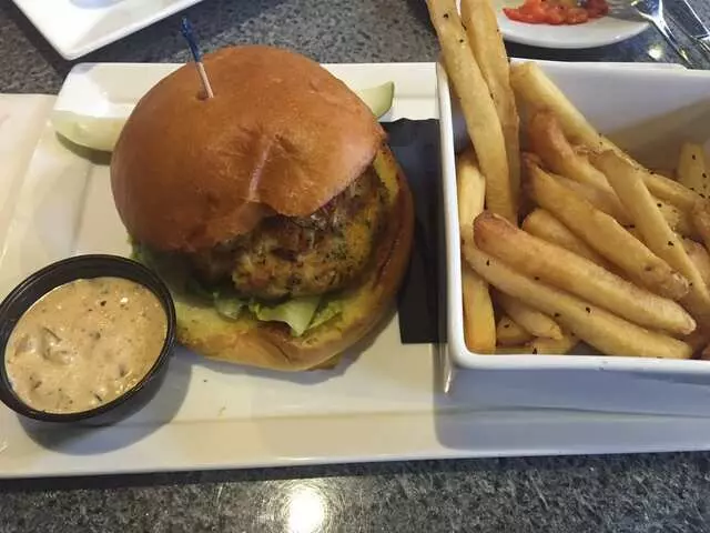 17 Light Restaurant