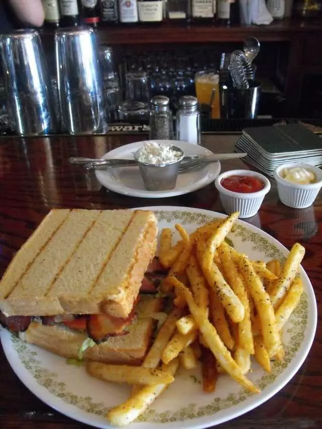 Annabel Lee Tavern