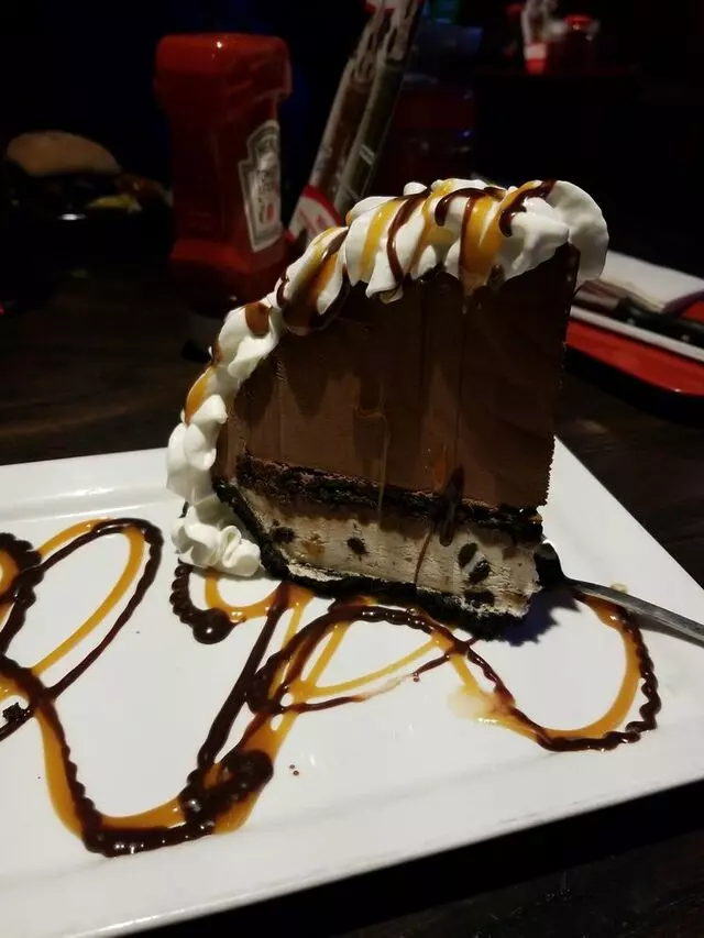 Red Robin Gourmet Burgers and Brews