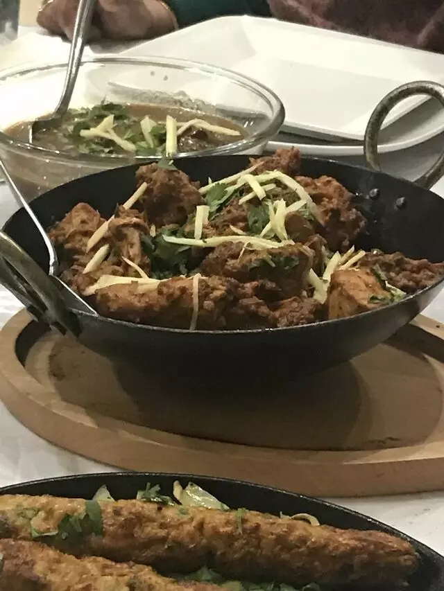 Chandni Chowk Restaurant And Banquet Hall
