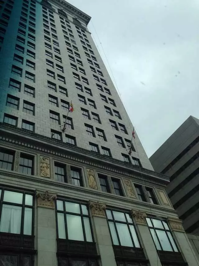 39 West Lexington