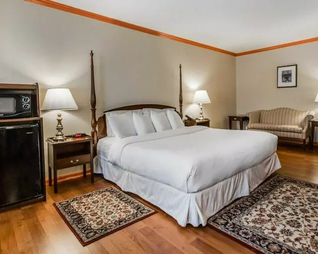 Admiral Fell Inn, an Ascend Hotel Collection Member