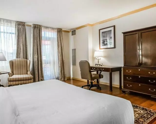 Admiral Fell Inn, an Ascend Hotel Collection Member