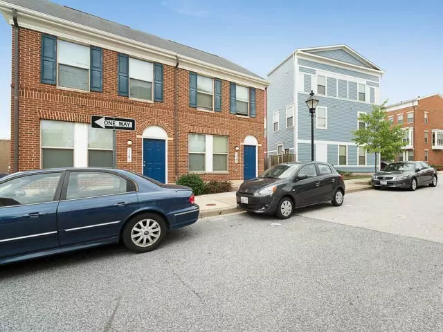 Albemarle Square Apartments