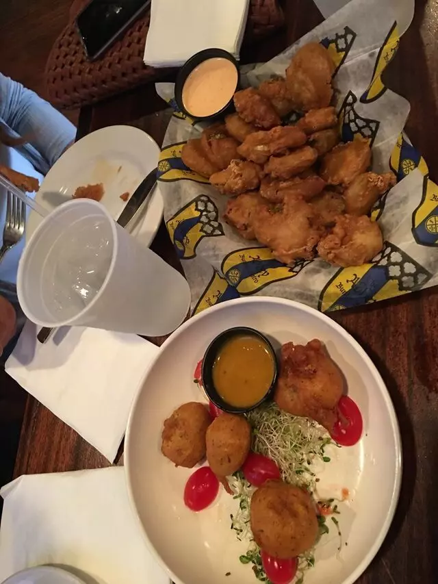 Abbey Burger Bistro