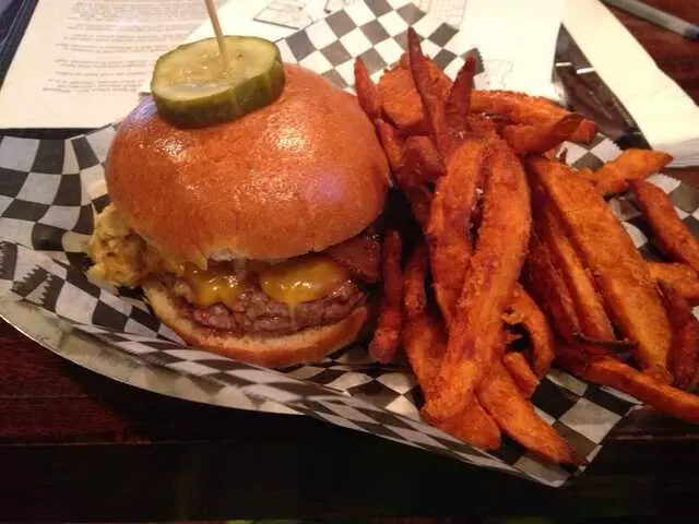 Abbey Burger Bistro