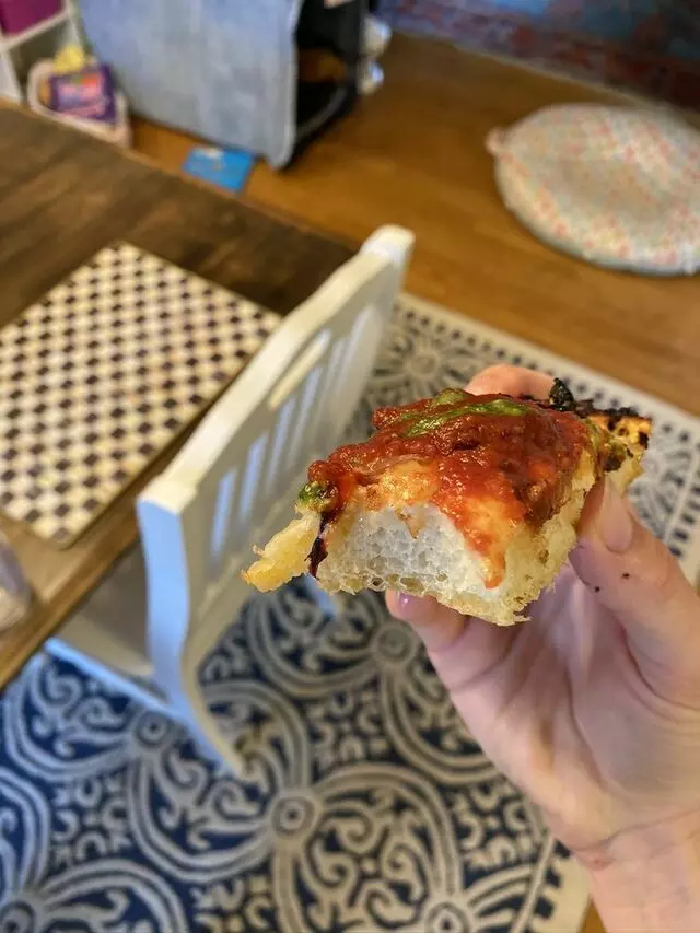 Underground Pizza