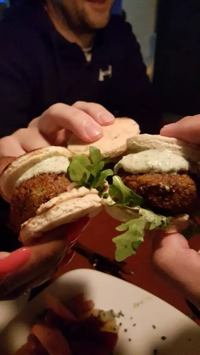 Avenue Kitchen & Bar