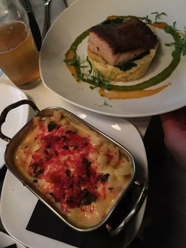 Avenue Kitchen & Bar