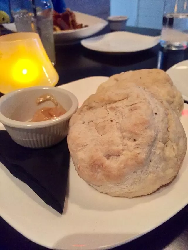 Avenue Kitchen & Bar