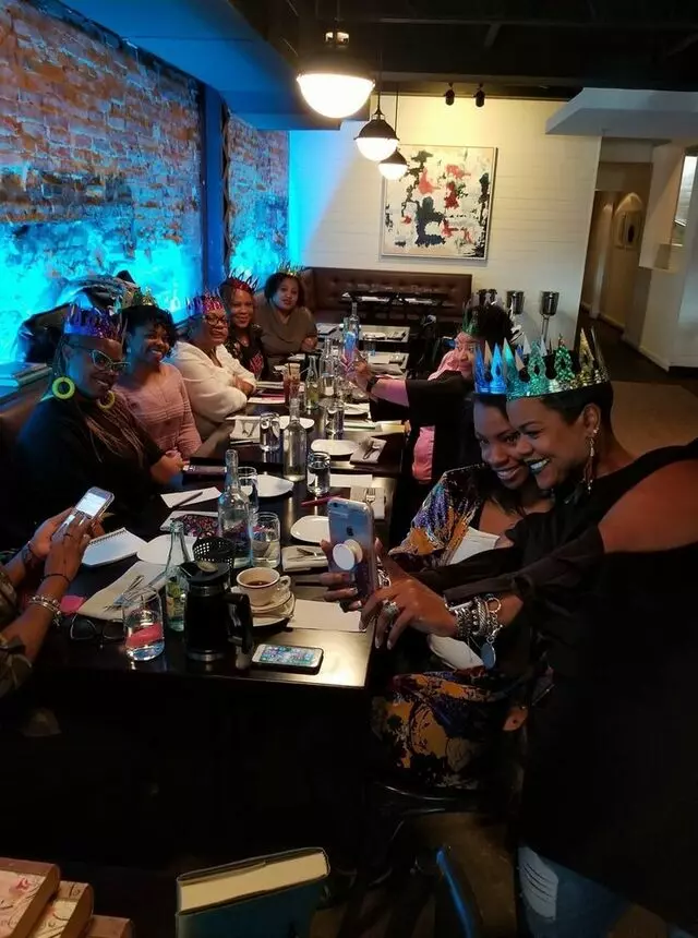 Avenue Kitchen & Bar
