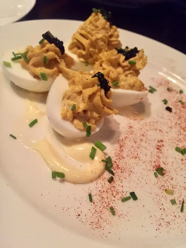 Avenue Kitchen & Bar