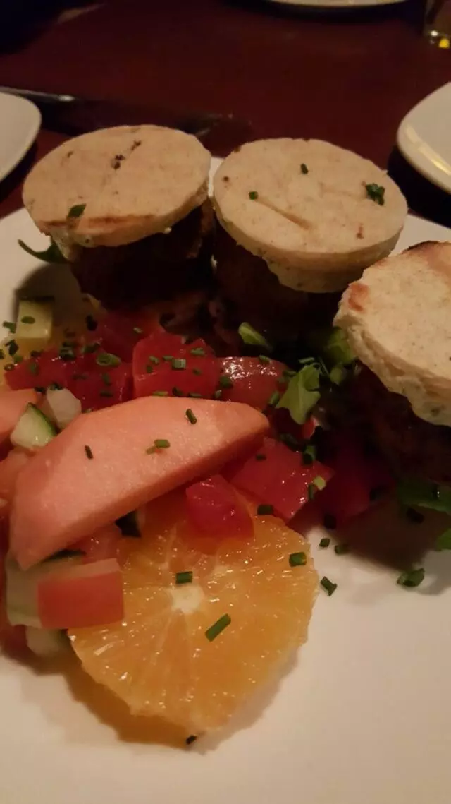 Avenue Kitchen & Bar
