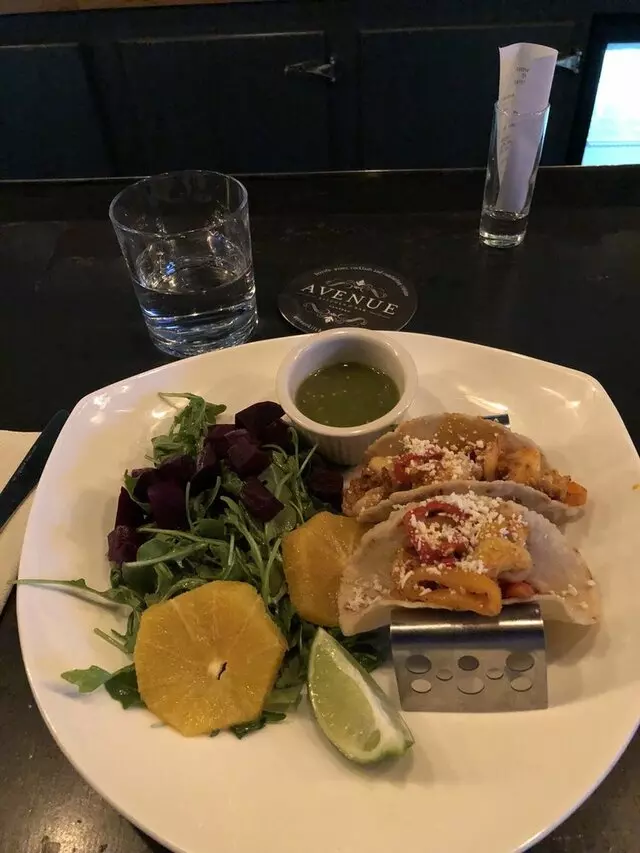 Avenue Kitchen & Bar