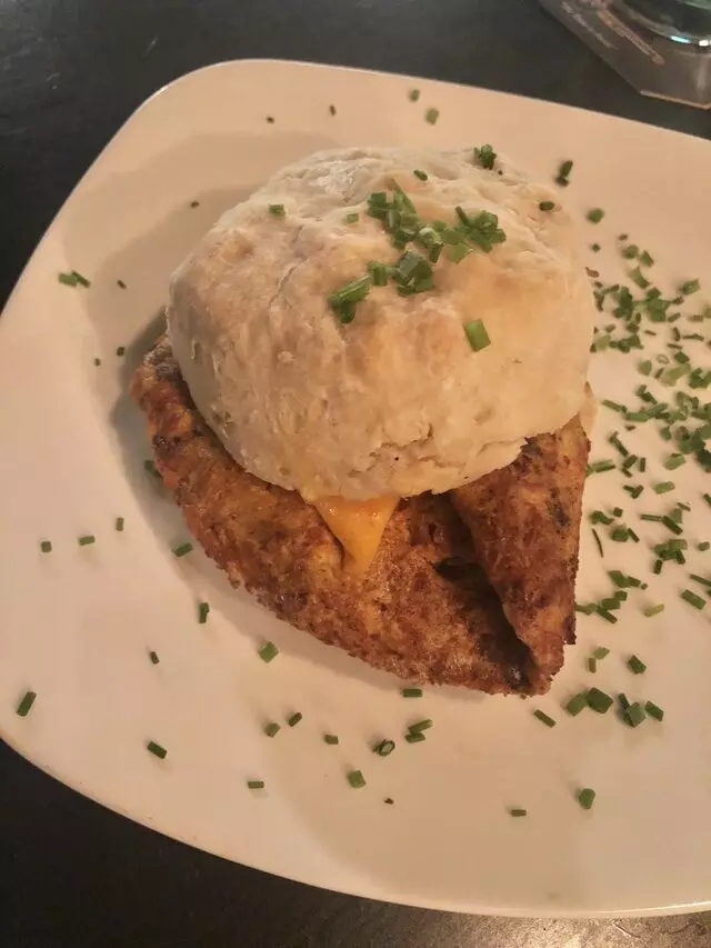 Avenue Kitchen & Bar