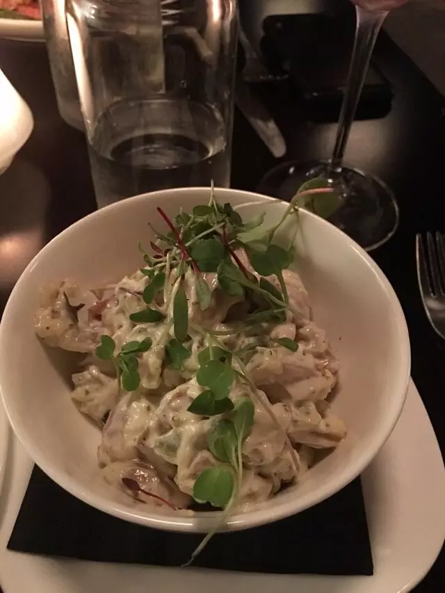 Avenue Kitchen & Bar