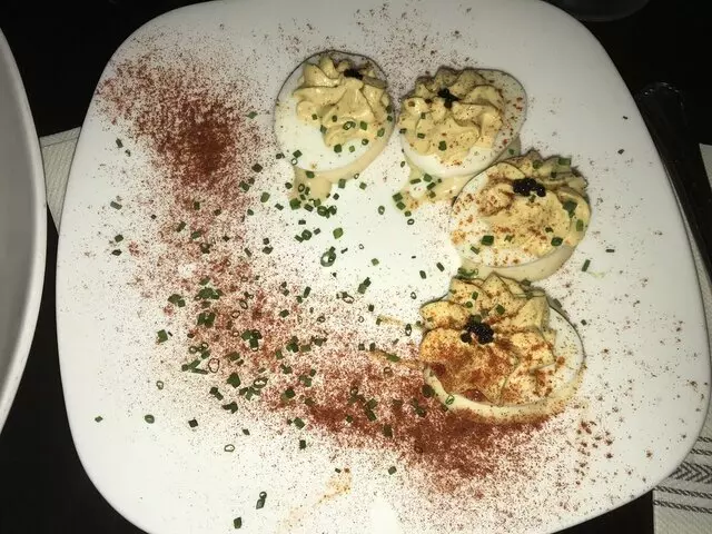 Avenue Kitchen & Bar