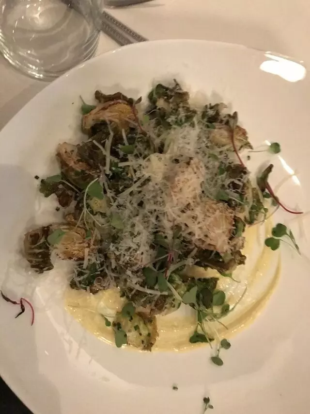 Avenue Kitchen & Bar