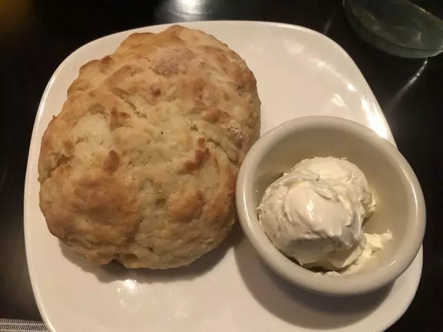 Avenue Kitchen & Bar