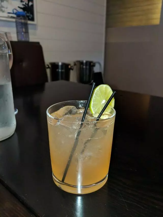 Avenue Kitchen & Bar