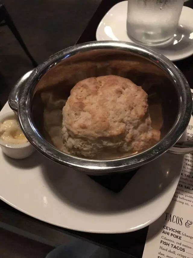 Avenue Kitchen & Bar