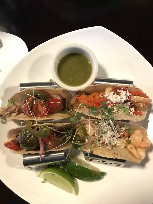 Avenue Kitchen & Bar