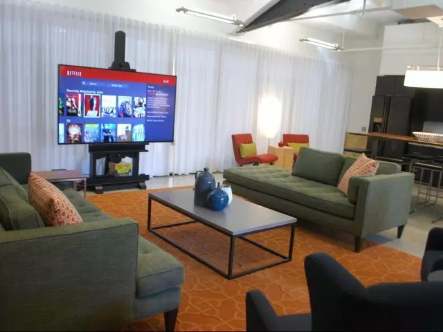 101 Ellwood Modern Apartments & Lofts