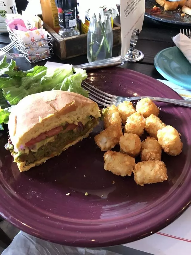Alexander’s Tavern