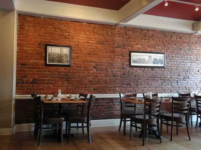 Alexander’s Tavern