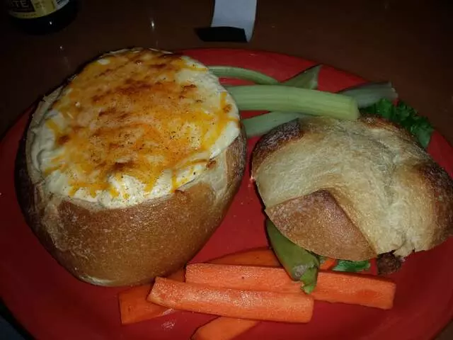 Alexander’s Tavern