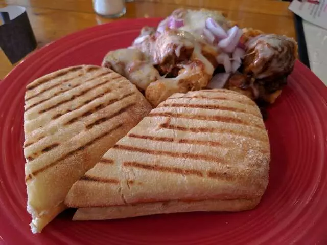 Alexander’s Tavern