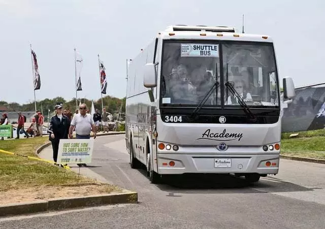 Academy Bus