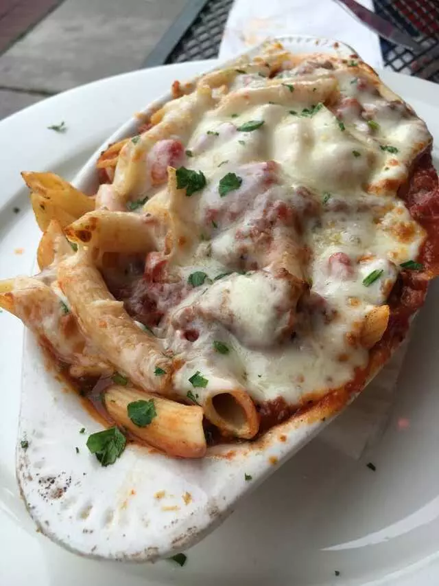 Amicci’s