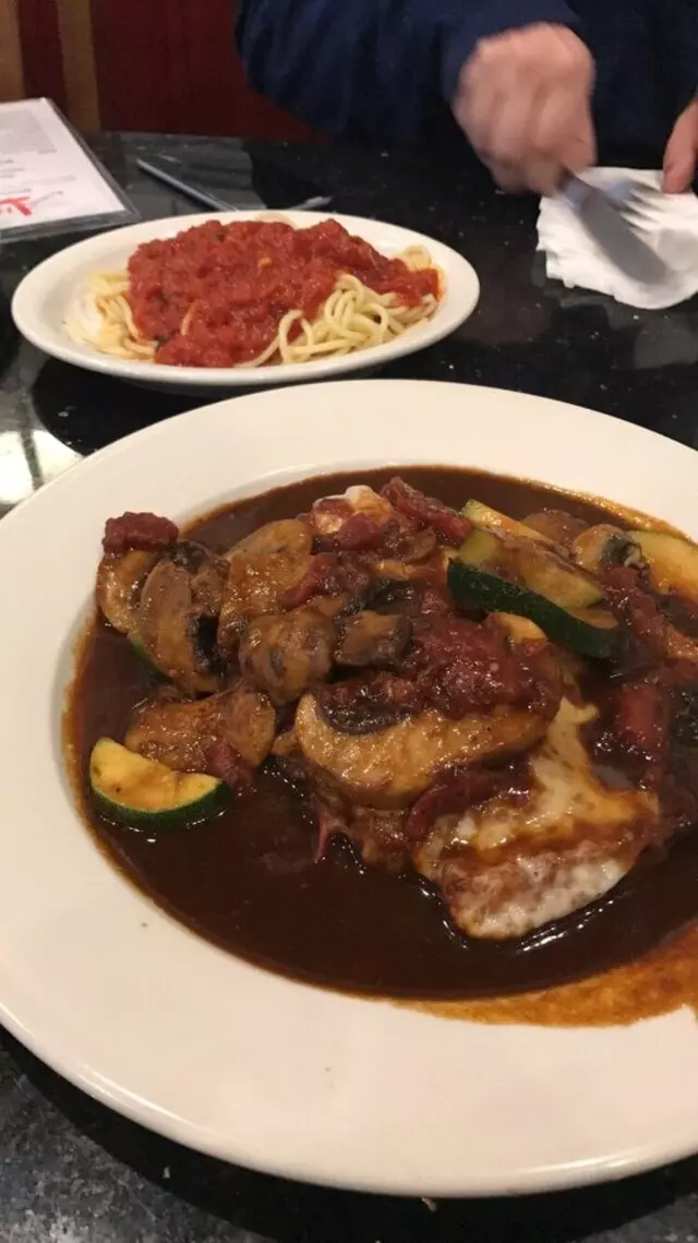 Amicci’s